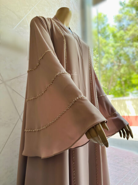 Umbrella sleeve abaya