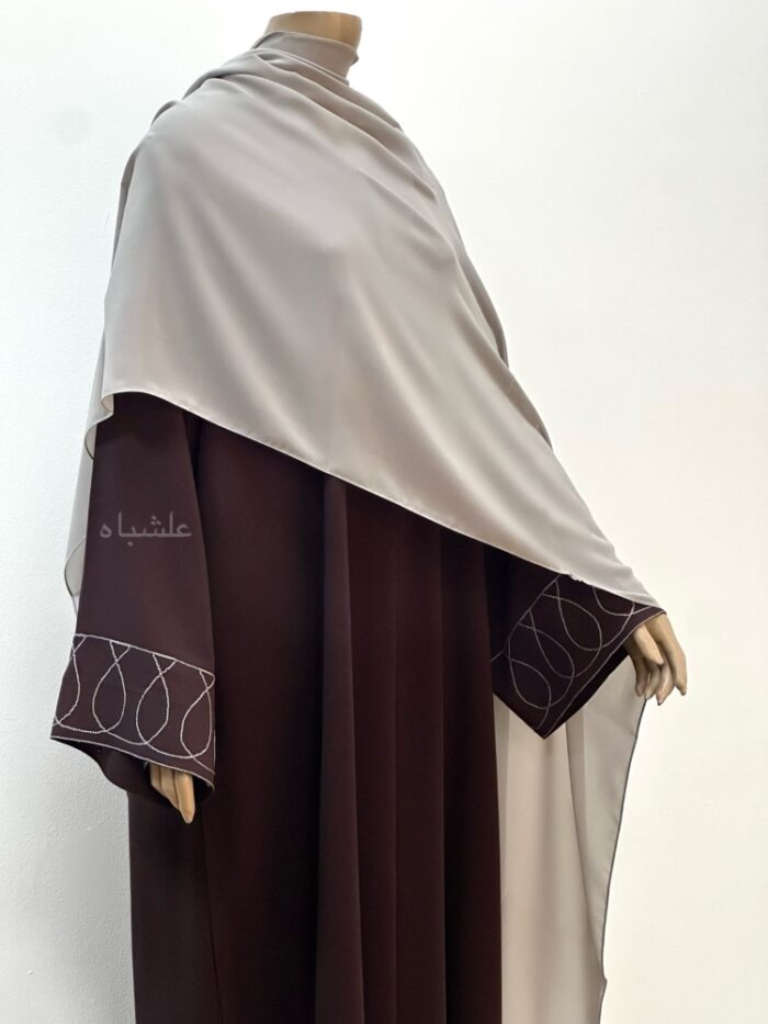 Front full close up view of abaya with sheila open