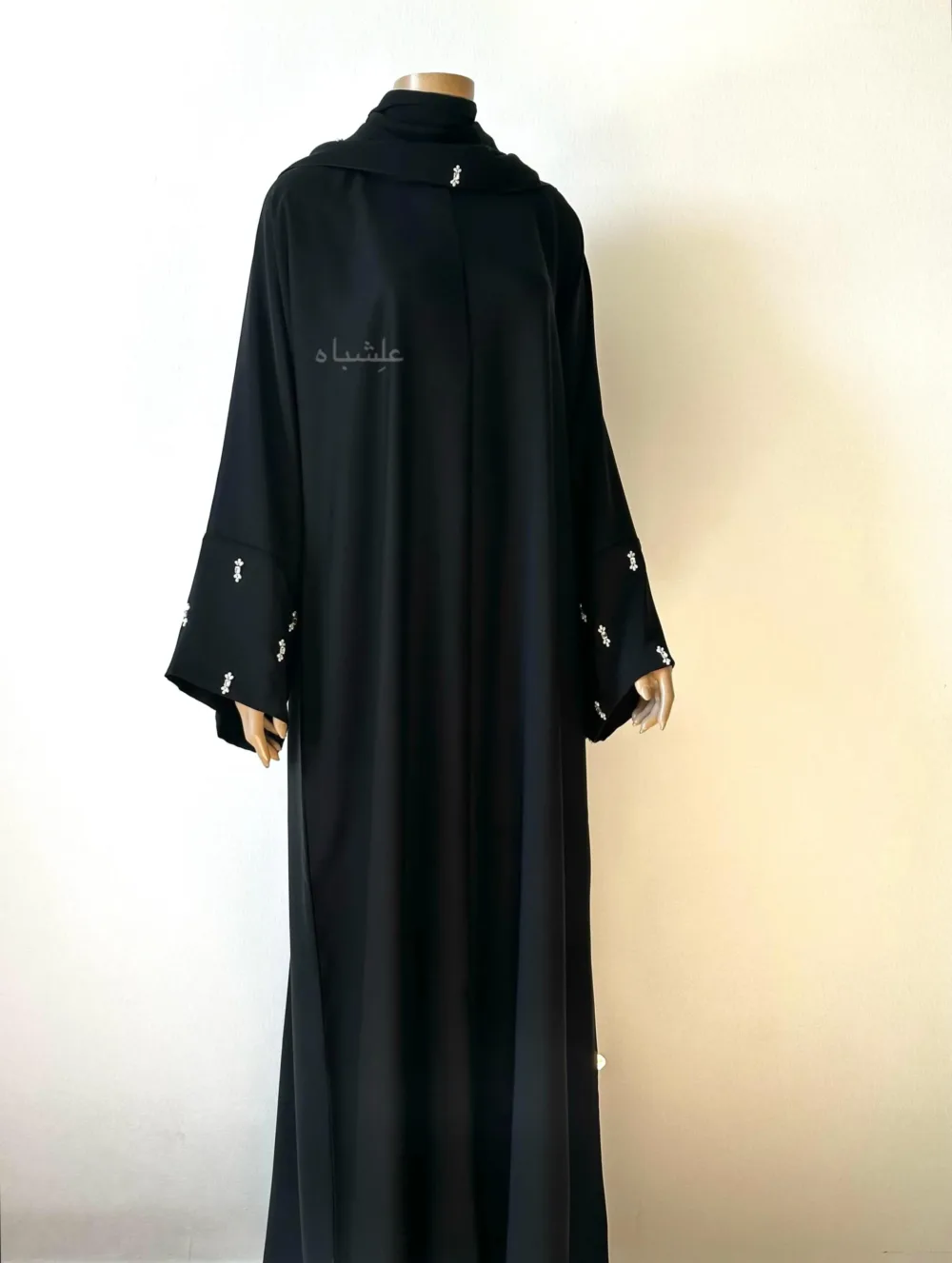 Front view of abaya with sheila black abaya