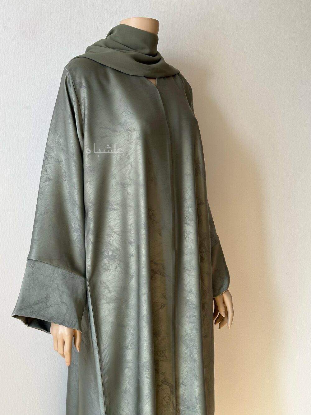 Front view of abaya with sheila green color abaya