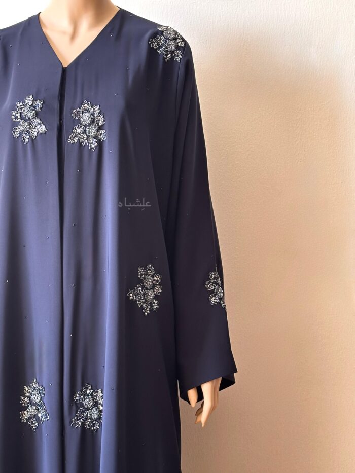 Front close up view of abaya without sheila