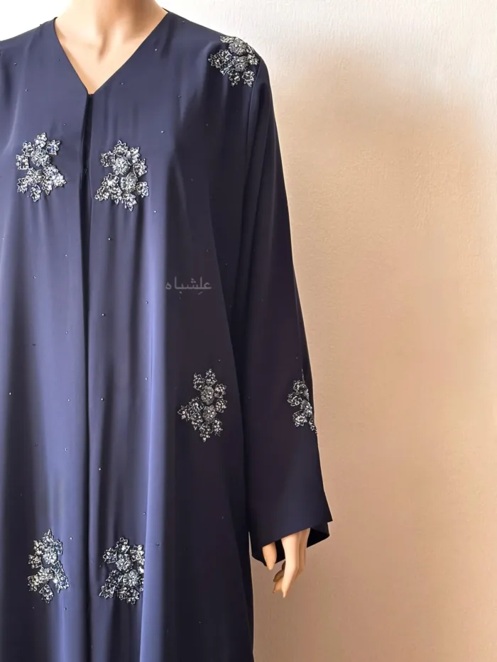Front close up view of abaya without sheila