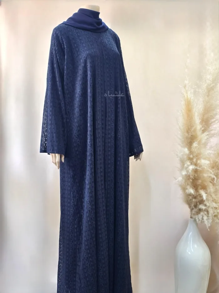 Front view of abaya and sheila