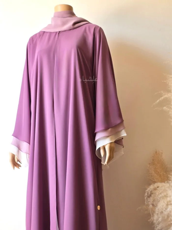 Front close up view of abaya with sheila
