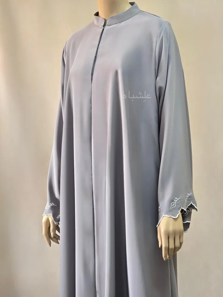Leafline Veil Abaya – By Alishbah Abaya 6 Close up view of abaya without sheila