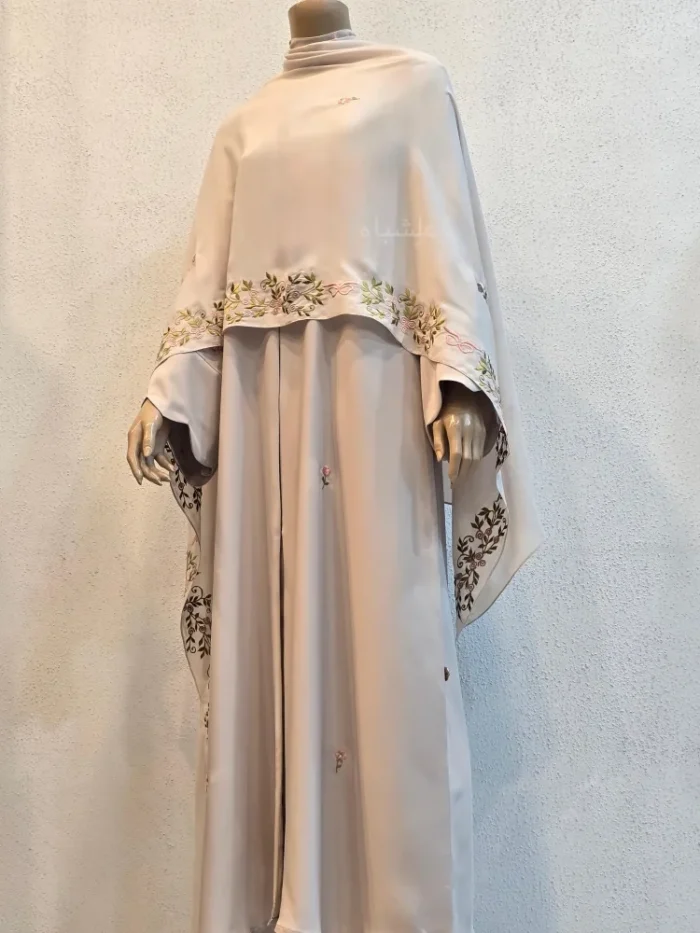 Front view of abaya with sheila spread all over
