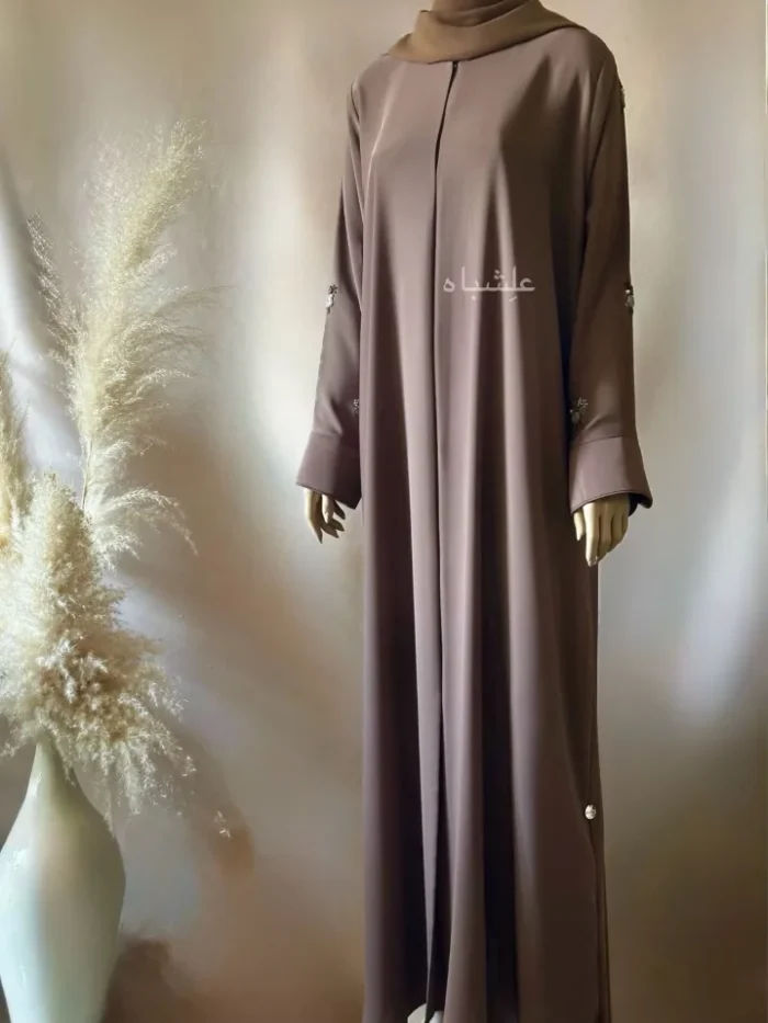 Front full view of abaya with sheila