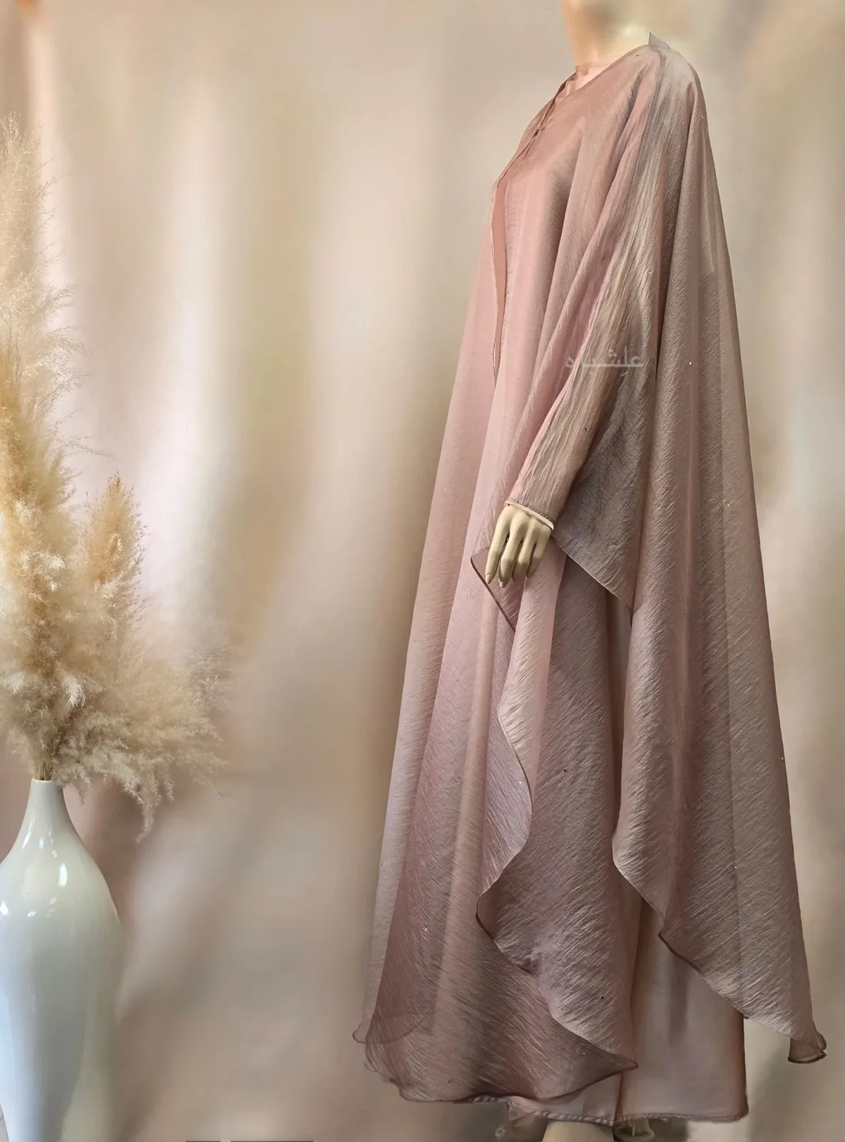 Soft Gleam Cape Abaya by Alishbah Abaya 8 Side view of pastel pink abaya