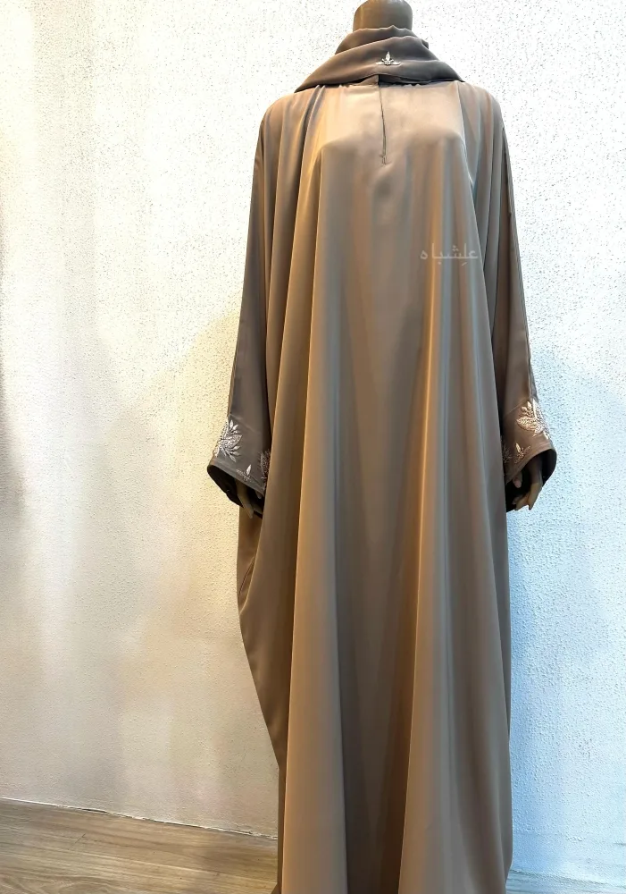 Zaraafah Leaf Abaya by Alishbah 2025 4 Full front view of abaya with sheila