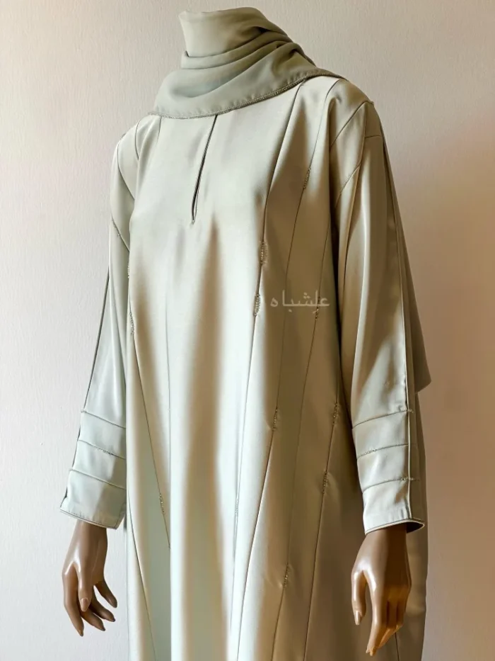 Front close up view of abaya with sheila