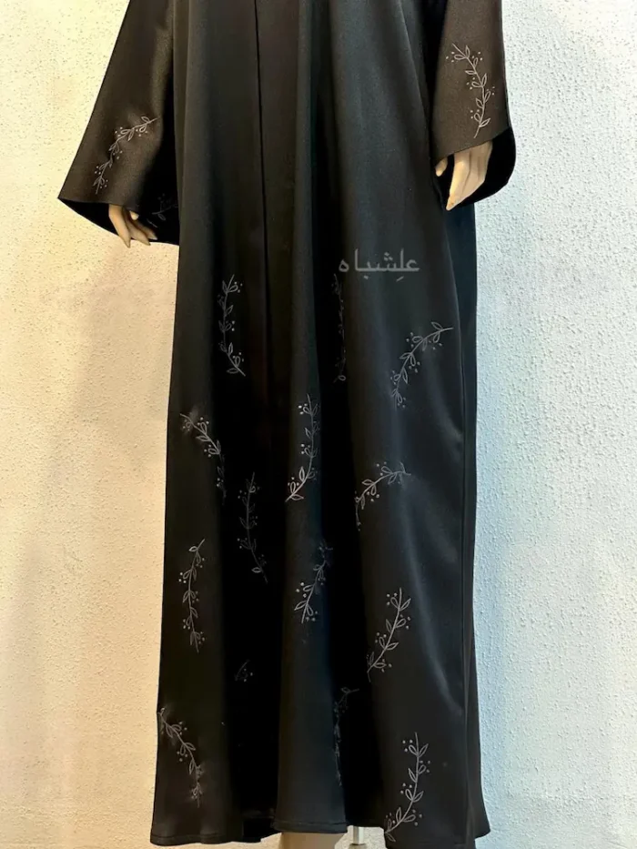moonlit safaa abaya wrist embroidery