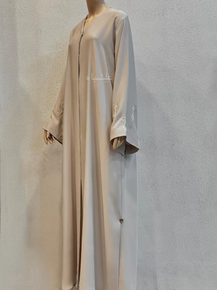 Full view of abaya without sheila