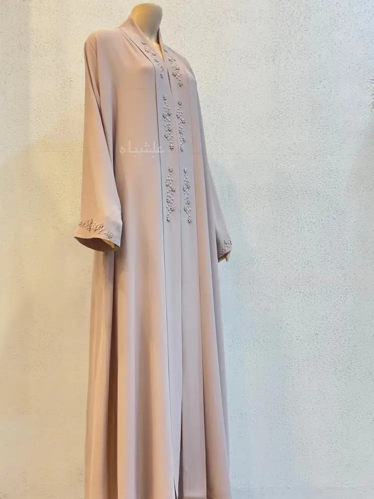 Front full view of abaya with sheila from a slightly different angle