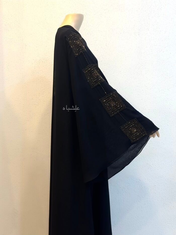 Home 2 Royal Geometric Abaya